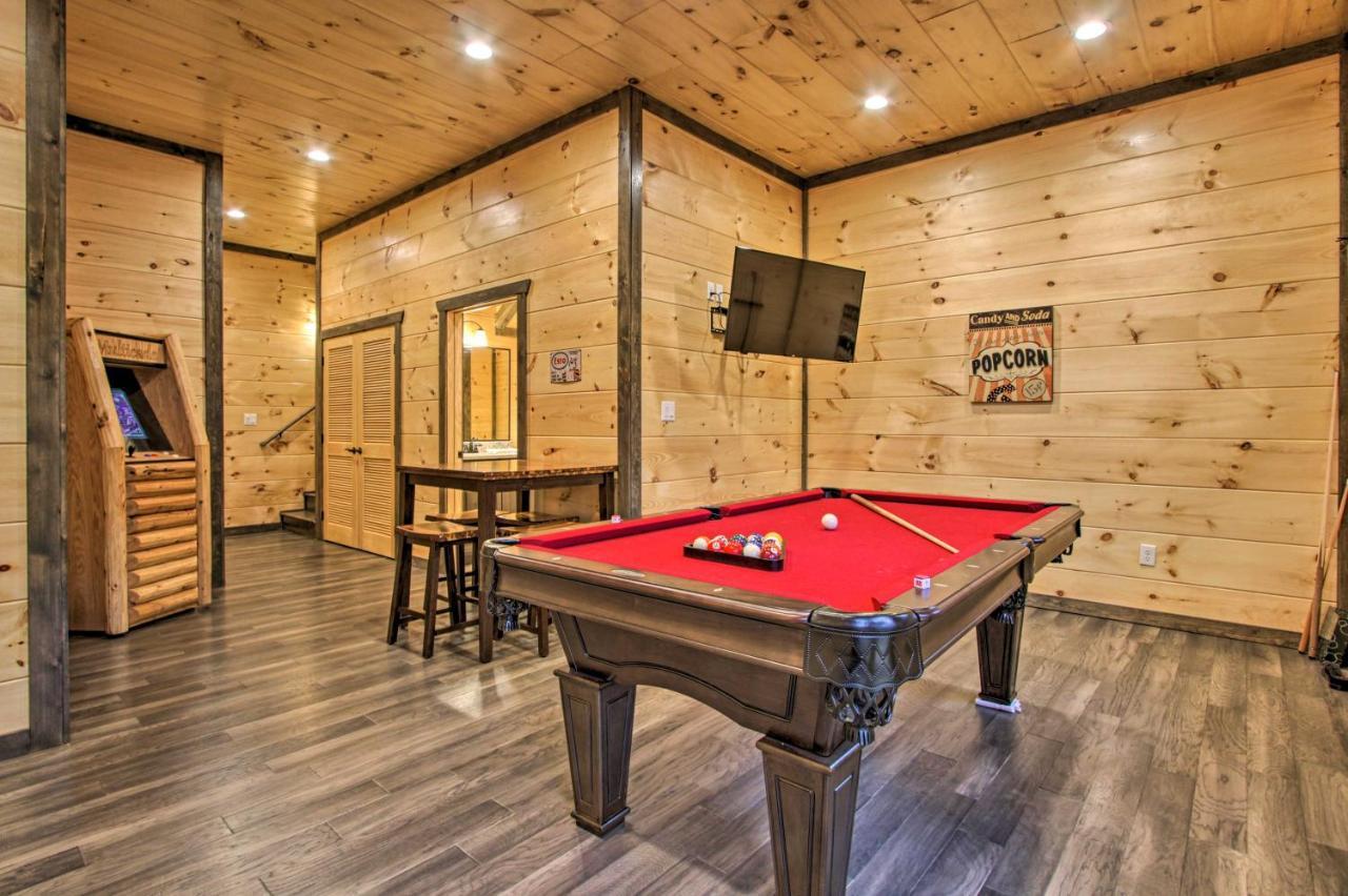 Luxe Cabin With Home Theater Less Than 2 Miles To ガトリンバーグ エクステリア 写真